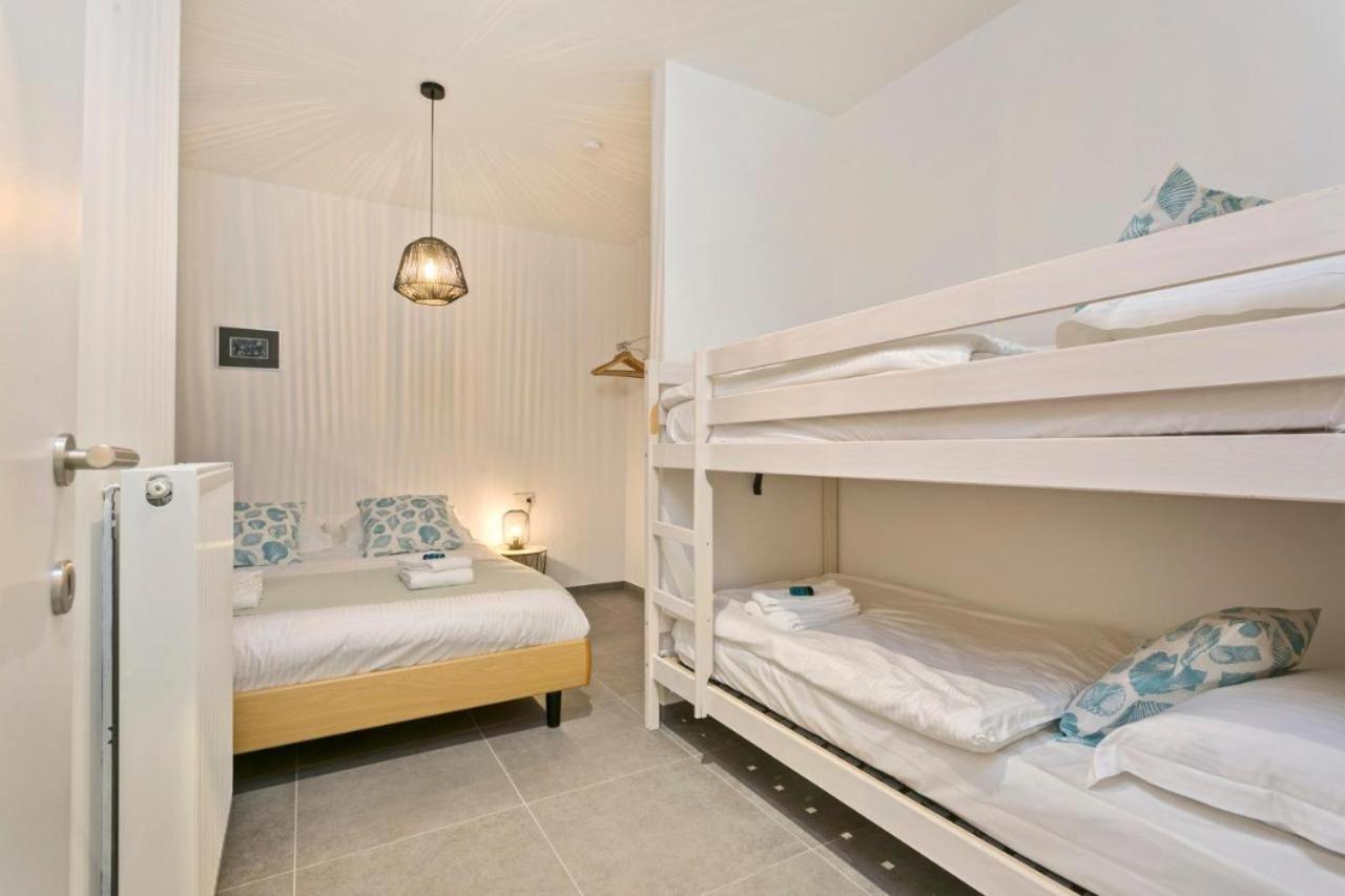 Delightful Family Apartment At Only 50 Meters From The Beach / Panne A Cote De Panne Exterior photo