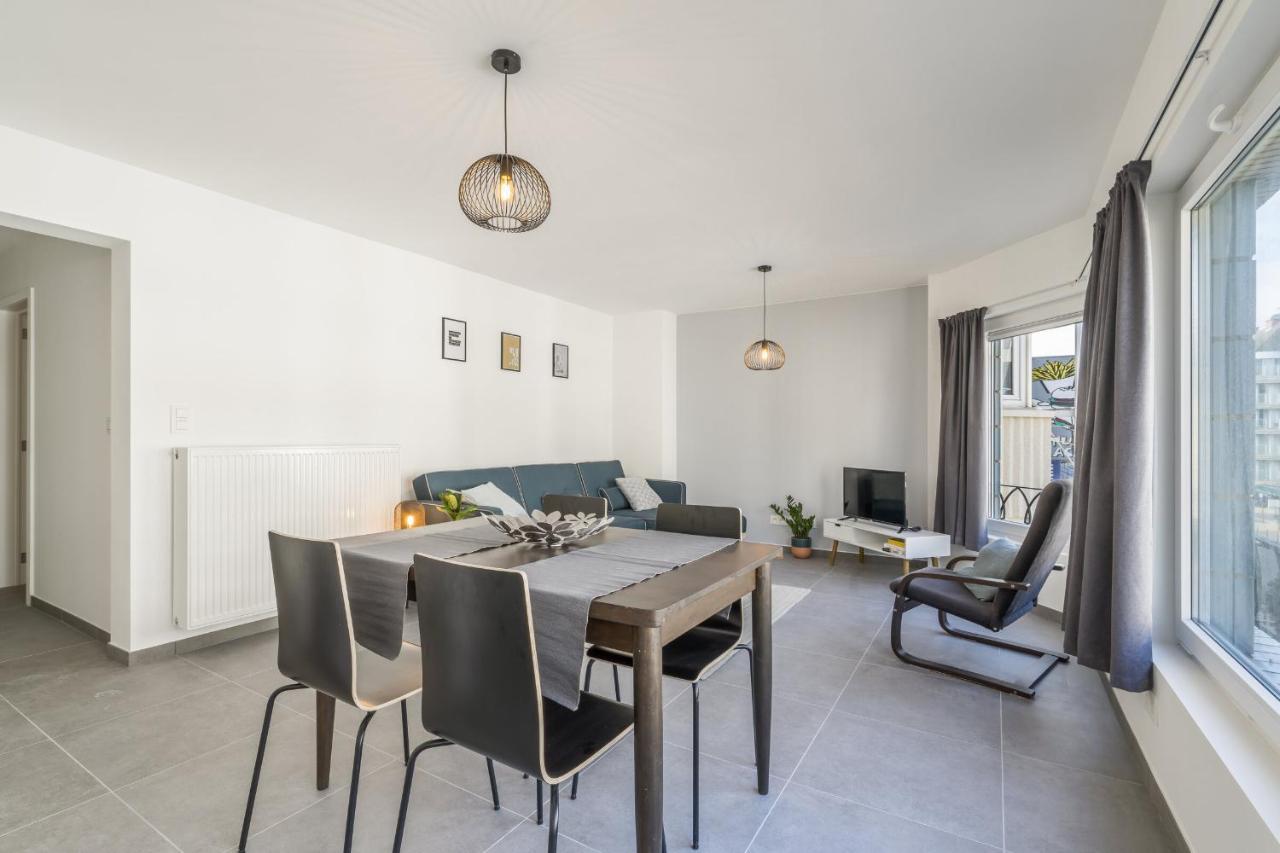 Delightful Family Apartment At Only 50 Meters From The Beach / Panne A Cote De Panne Exterior photo