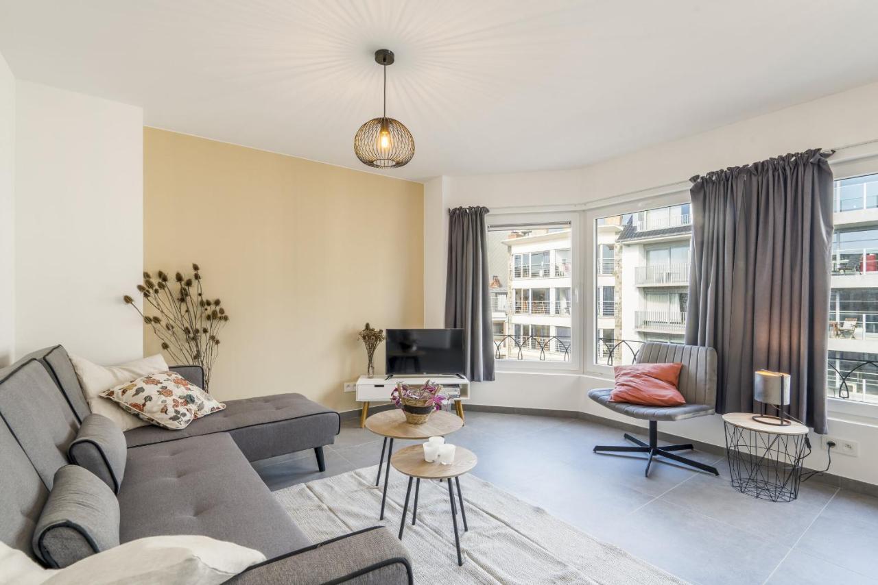 Delightful Family Apartment At Only 50 Meters From The Beach / Panne A Cote De Panne Exterior photo