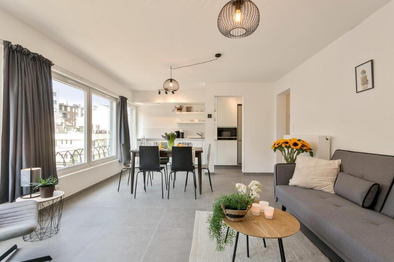 Delightful Family Apartment At Only 50 Meters From The Beach / Panne A Cote De Panne Exterior photo